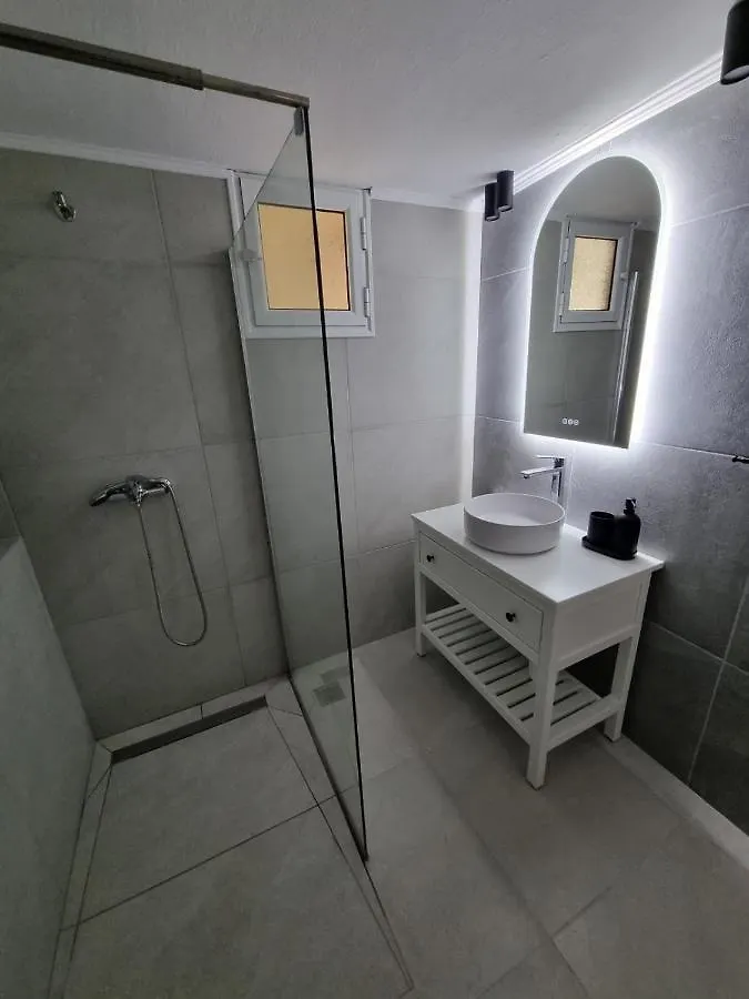 Estrella Rooms Nea Kallikrateia Holiday home
