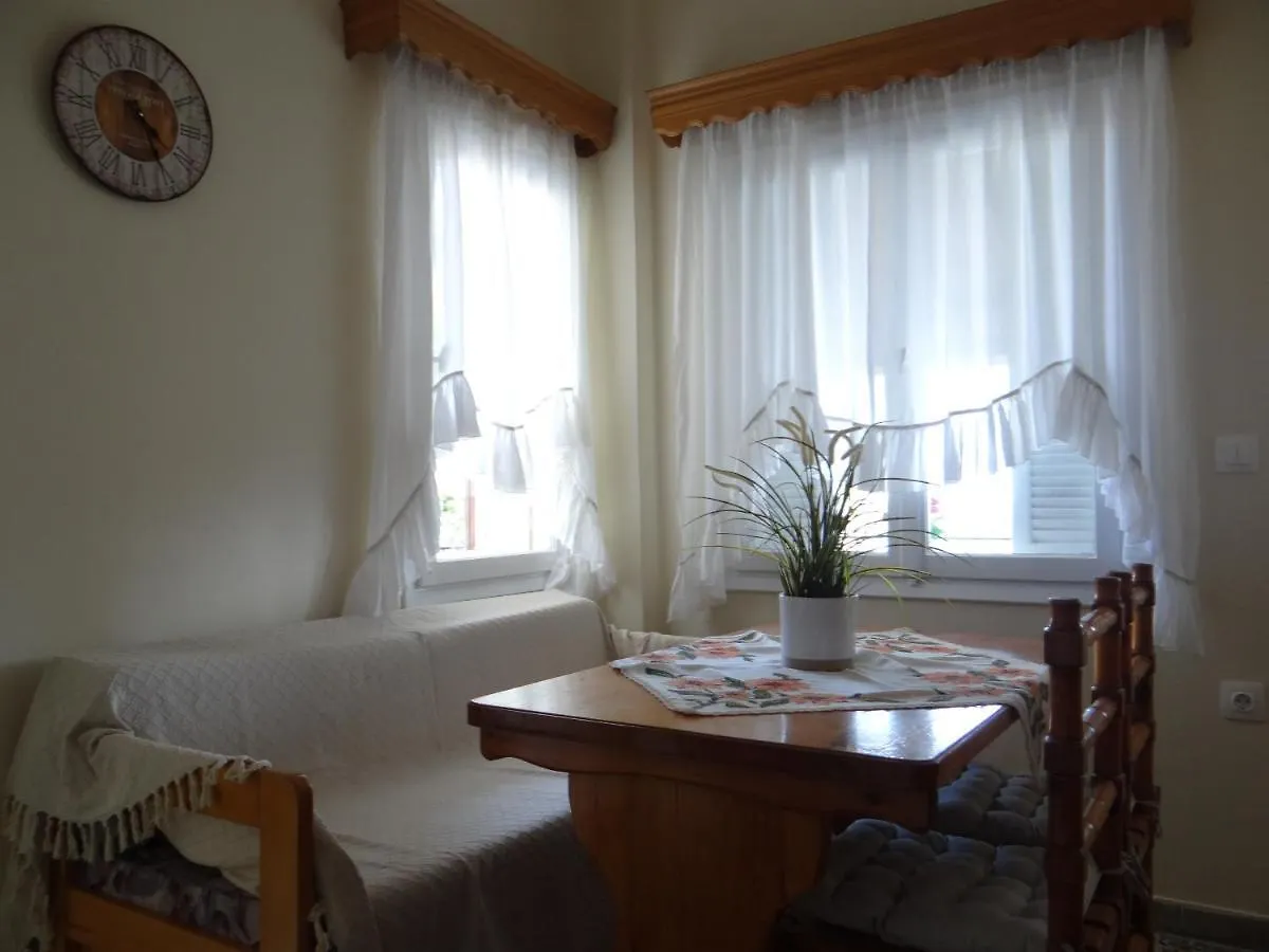 Estrella Rooms Nea Kallikrateia 0*,  Greece
